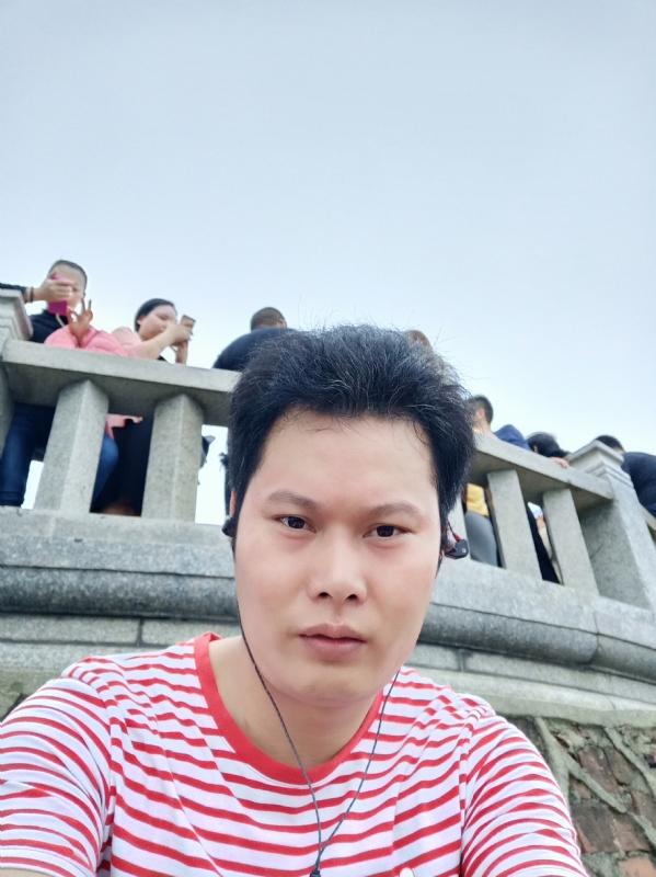 hαⅰ的第一张照片--烟台相亲服务中心