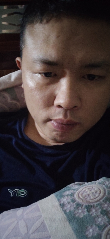 小军的第一张照片--烟台相亲服务中心