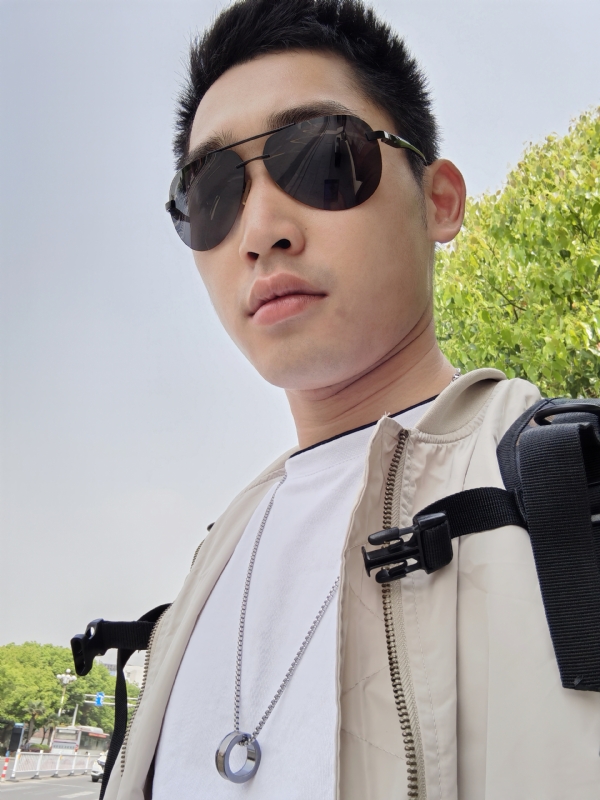 残花落陌,的第一张照片--烟台相亲服务中心