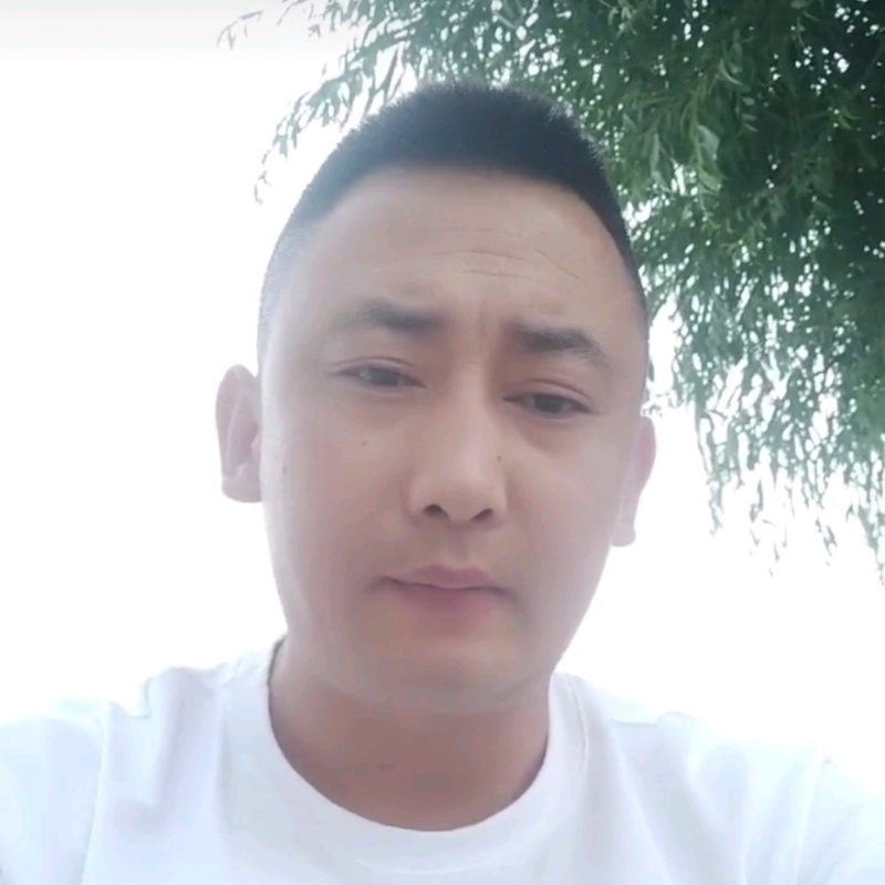 潇洒的第一张照片--烟台相亲服务中心