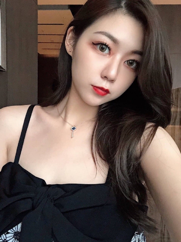 半度微涼的第一张照片--烟台相亲服务中心