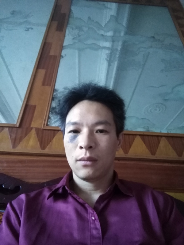 风中落叶的第一张照片--烟台相亲服务中心