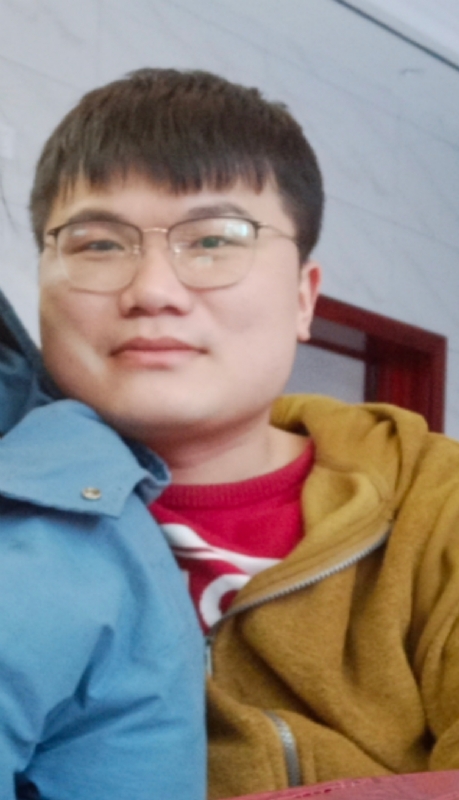 李文陆的第二张照片--烟台相亲服务中心