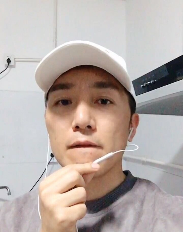 简单人生的第一张照片--烟台相亲服务中心