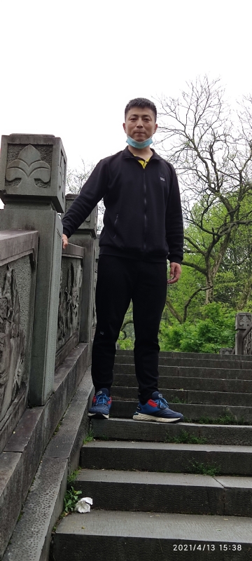 翁的第一张照片--烟台相亲服务中心