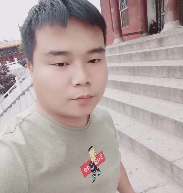 无邪的第一张照片--烟台相亲服务中心