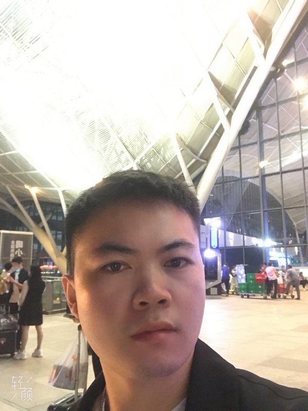 骑马的快乐的第一张照片--烟台相亲服务中心