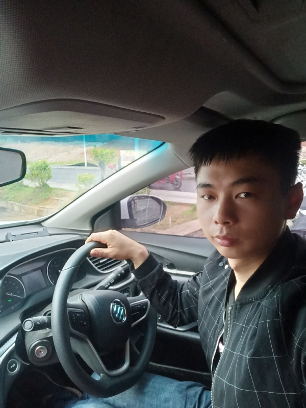 宇的第二张照片--烟台相亲服务中心