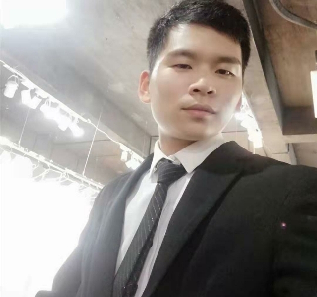 凌晨三点三分的第一张照片--烟台相亲服务中心