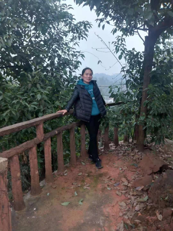 往事随风的第一张照片--烟台相亲服务中心