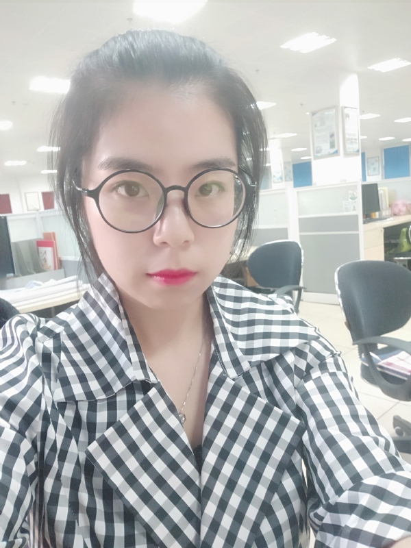 莹莹的第一张照片--烟台相亲服务中心