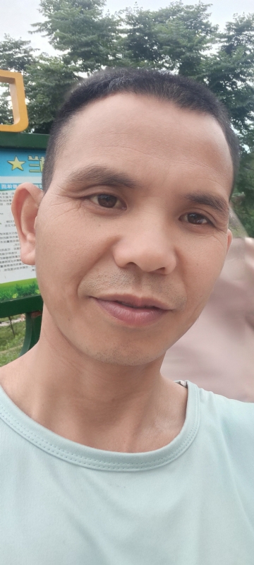 找个相爱的人结婚的第一张照片--烟台相亲服务中心