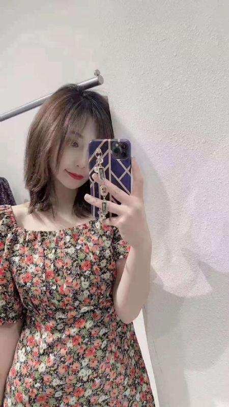 李月亮的第一张照片--烟台相亲服务中心