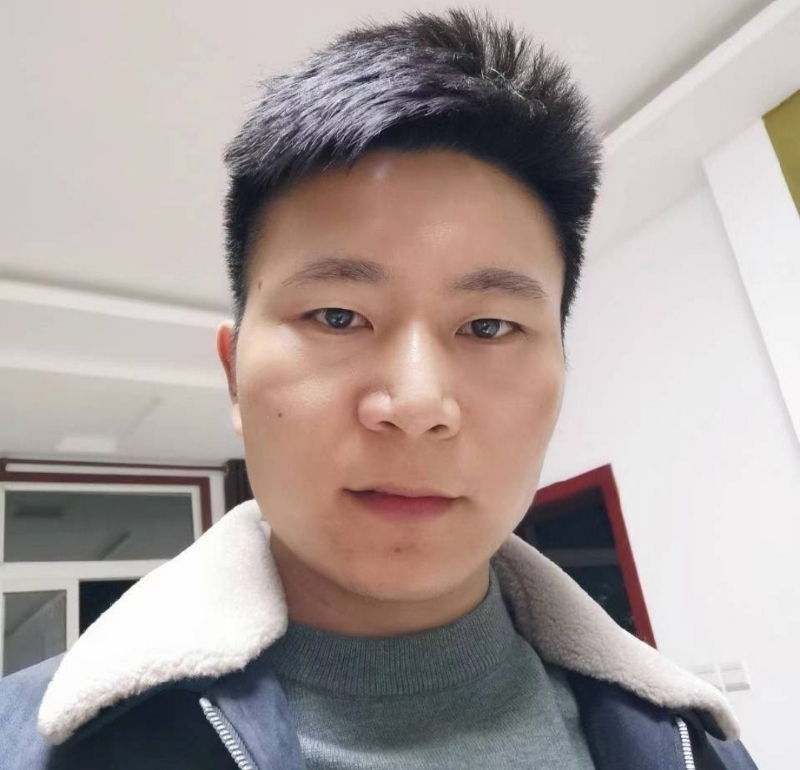 延峰的第一张照片--烟台相亲服务中心