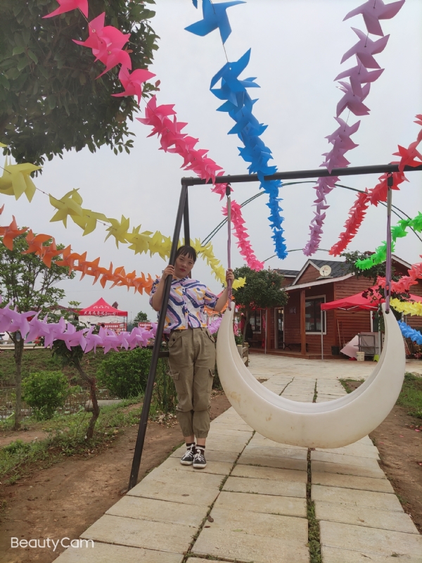 魏沐阳子的第二张照片--烟台相亲服务中心