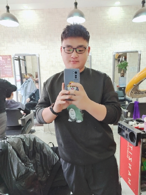 不吃香菜的第二张照片--烟台相亲服务中心