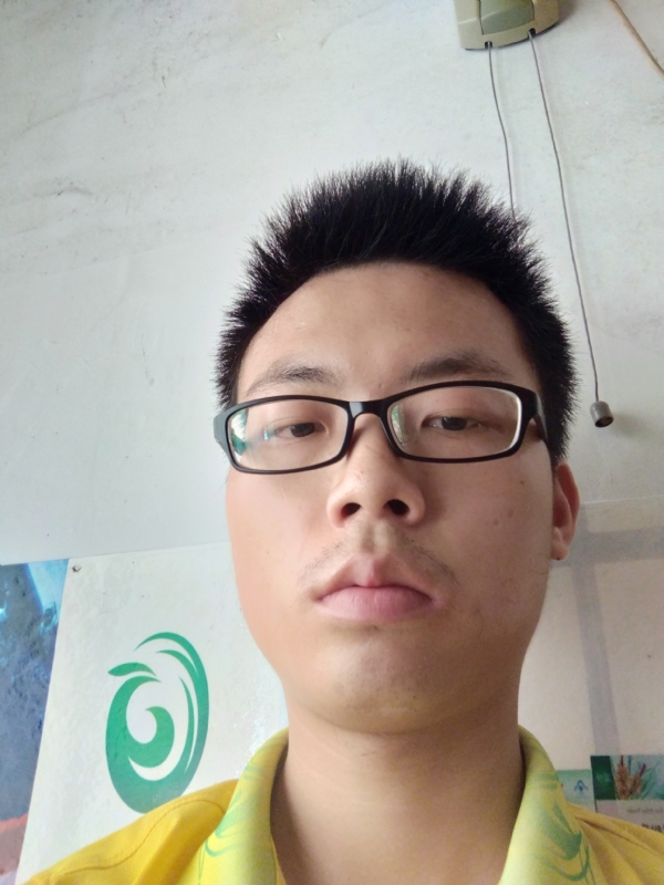 舒荷的第一张照片--烟台相亲服务中心