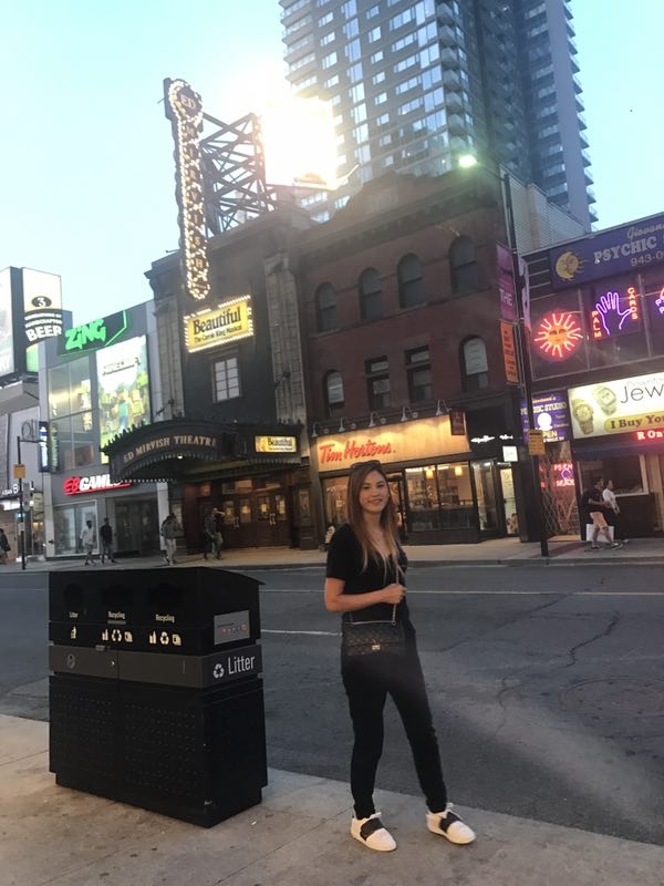 清清的第一张照片--烟台相亲服务中心