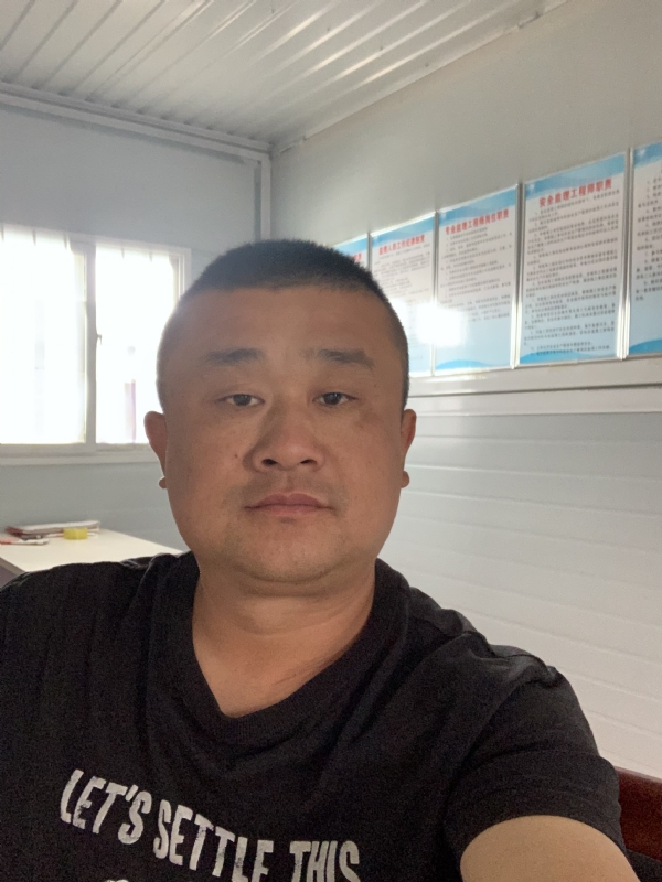 丘山??的第一张照片--烟台相亲服务中心