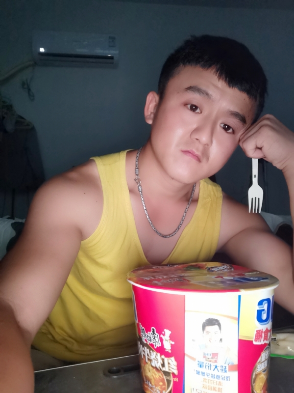 飞飞的第二张照片--烟台相亲服务中心