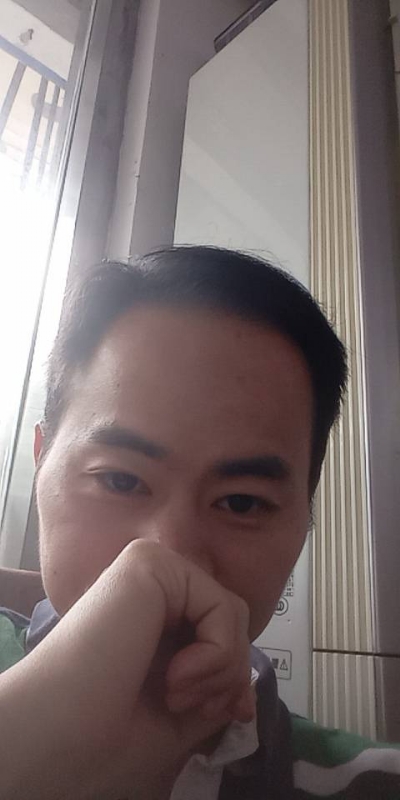 90年大叔的第三张照片--烟台相亲服务中心