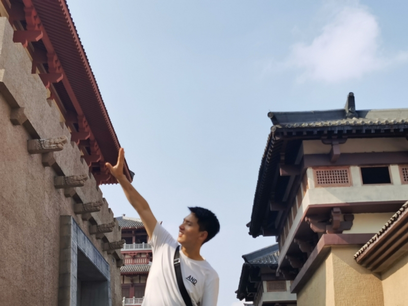 咸鱼不闲的第一张照片--烟台相亲服务中心