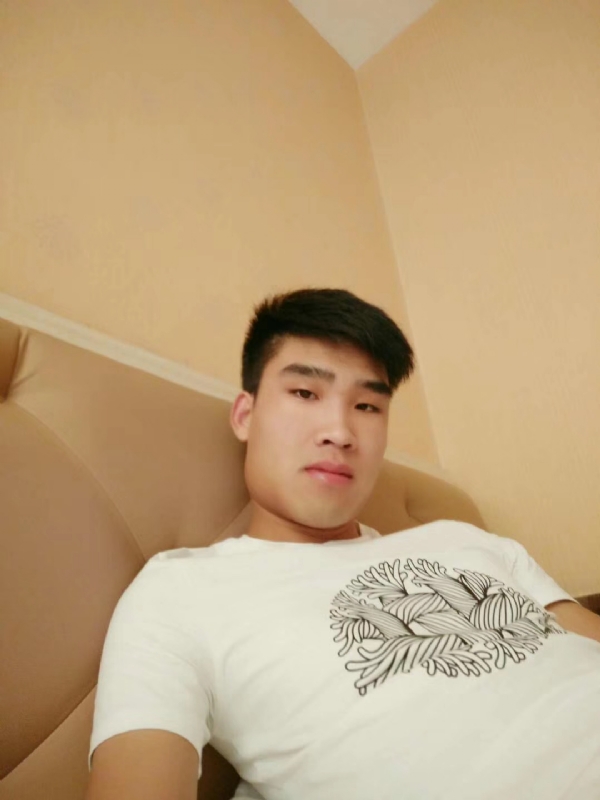 谁不曾孤单上路的第二张照片--烟台相亲服务中心