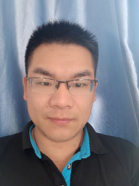 朱先生的第一张照片--烟台相亲服务中心