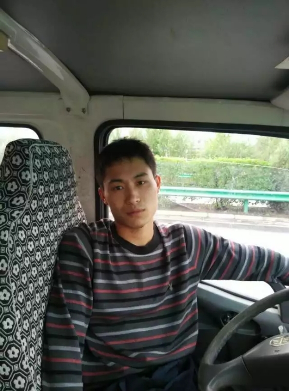 桦树林的第一张照片--烟台相亲服务中心