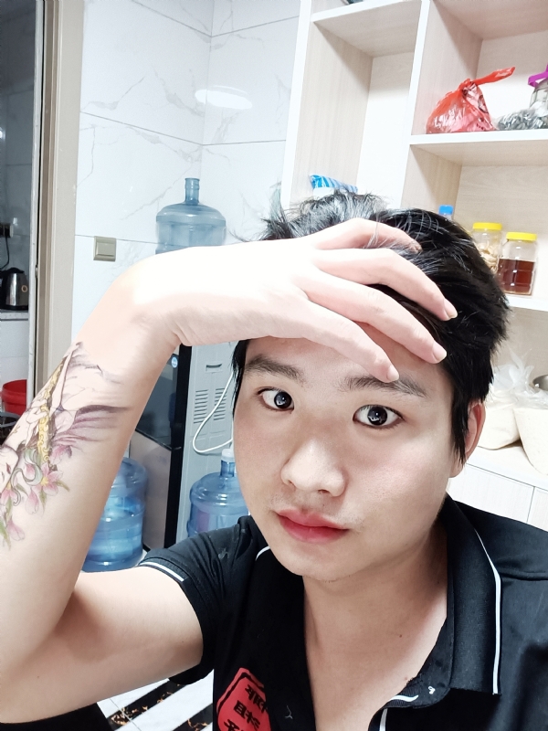 一纸荒年的第一张照片--烟台相亲服务中心