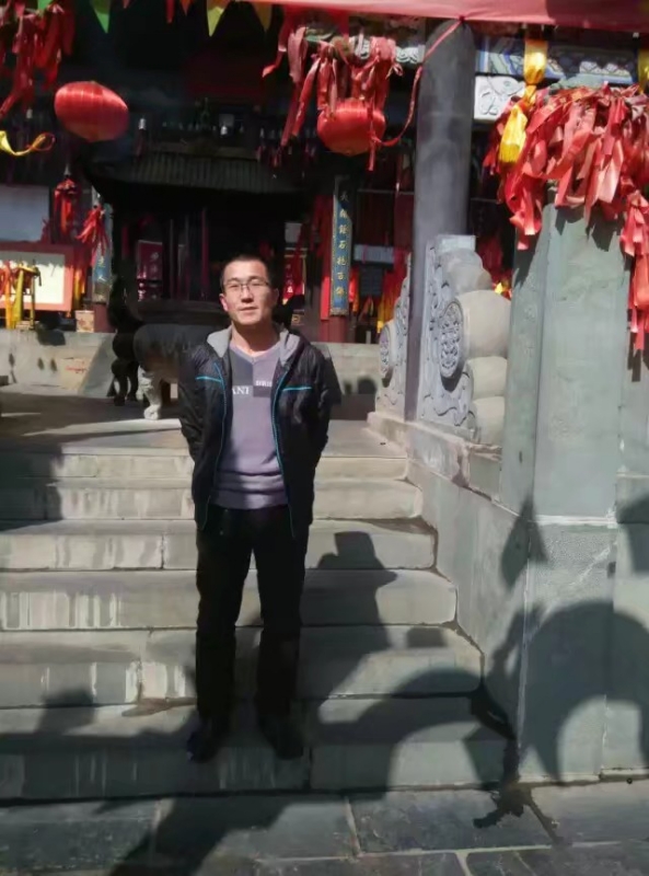 淡然的第一张照片--烟台相亲服务中心