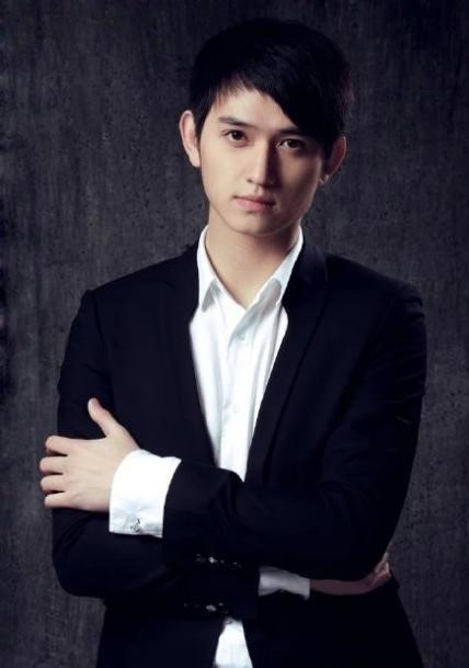 夏天的第一张照片--烟台相亲服务中心