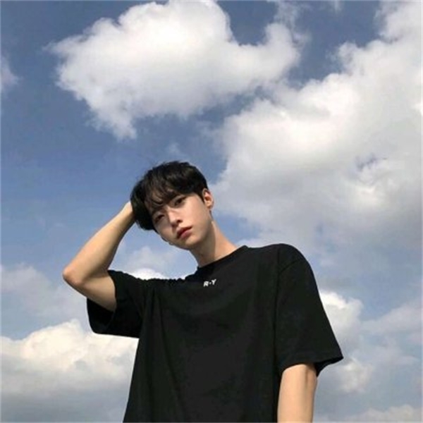 不忘初心的第一张照片--烟台相亲服务中心