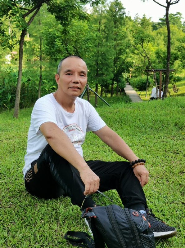 稳重大方的第二张照片--烟台相亲服务中心