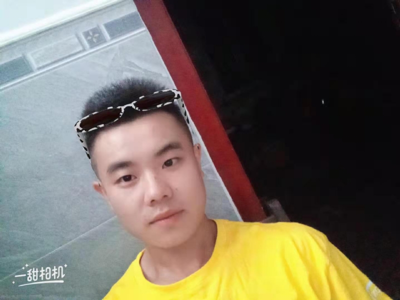 建国90周年的学渣的第一张照片--烟台相亲服务中心