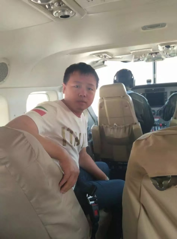 随风飘零的第一张照片--烟台相亲服务中心