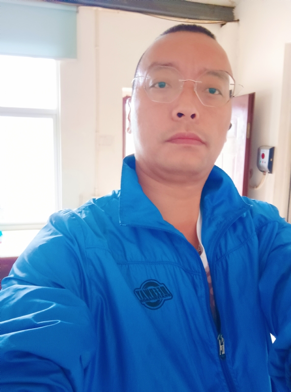 通海混混的第一张照片--烟台相亲服务中心