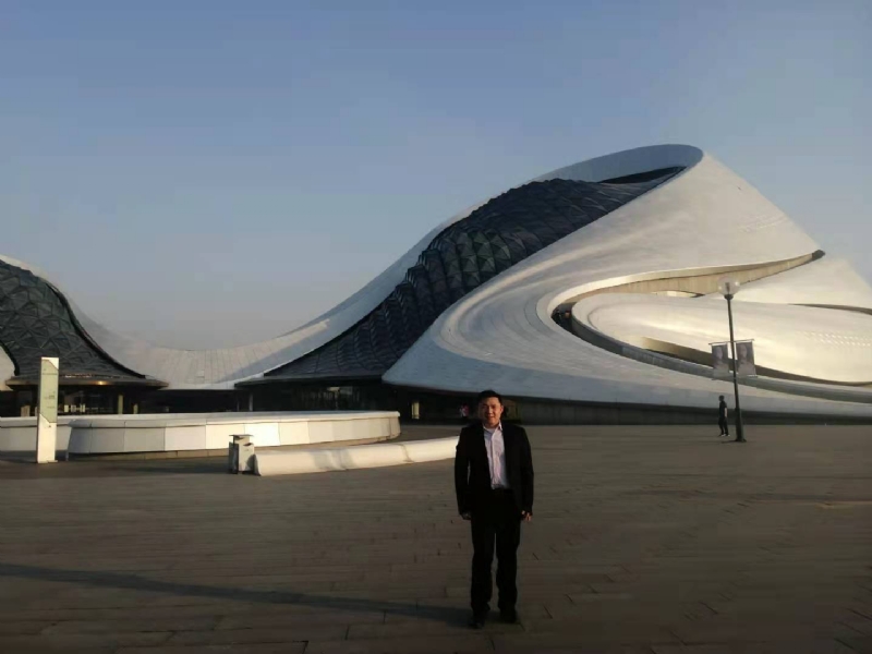 荣荣的第一张照片--烟台相亲服务中心