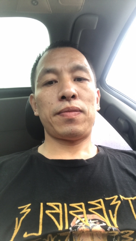 迷茫的第一张照片--烟台相亲服务中心