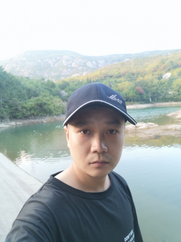 夜晚的第一张照片--烟台相亲服务中心