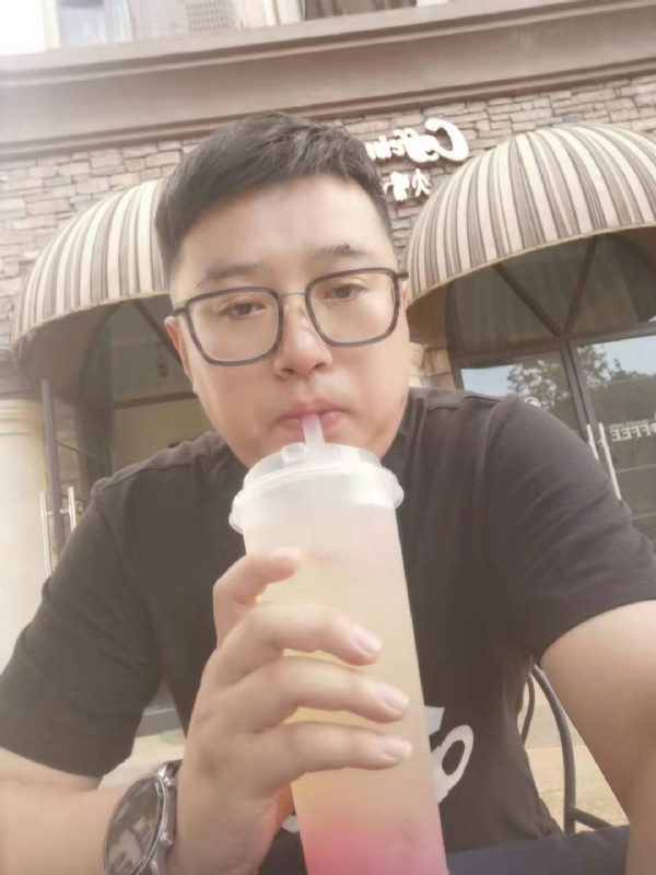 半旧情怀的第一张照片--烟台相亲服务中心