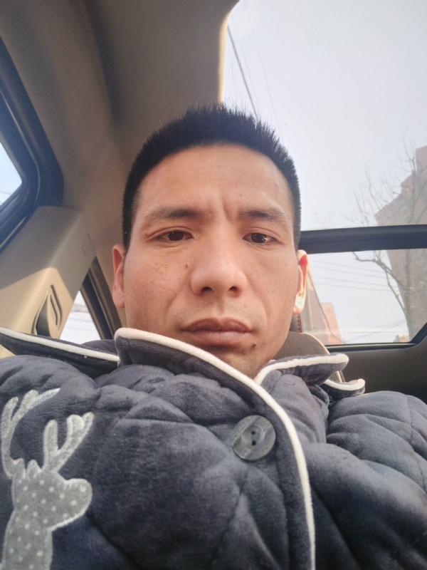 青春不长在的第一张照片--烟台相亲服务中心