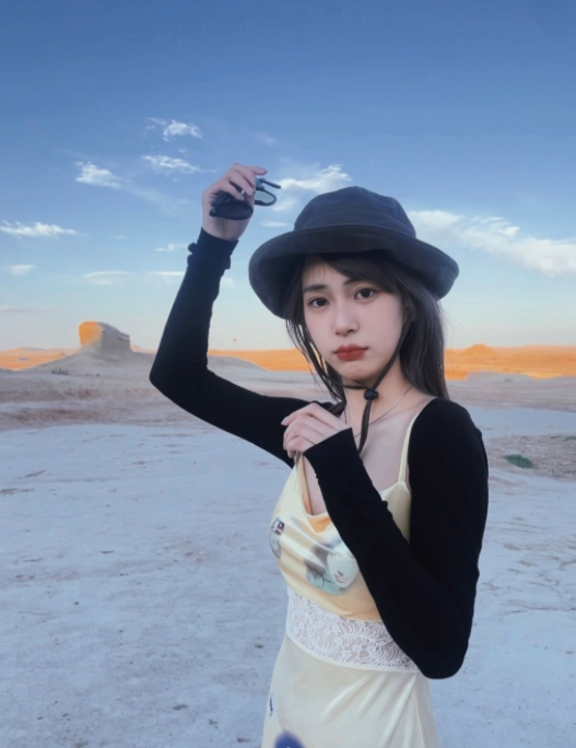 英姐的第一张照片--烟台相亲服务中心