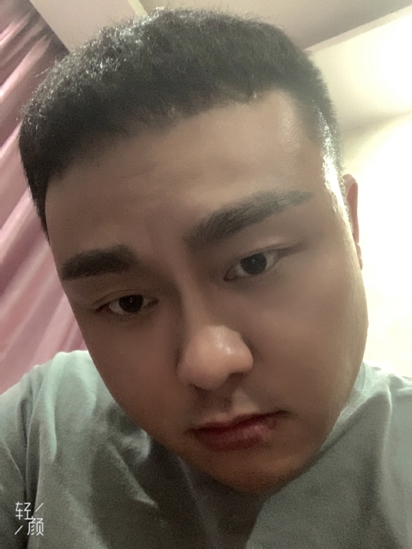 何为奈何的第二张照片--烟台相亲服务中心