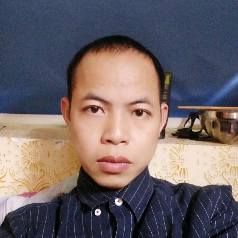 男儿当自强的第一张照片--烟台相亲服务中心