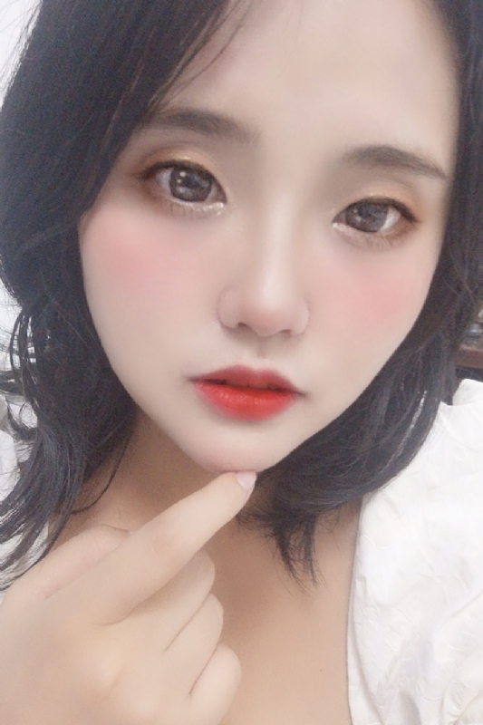 妮妮的第二张照片--烟台相亲服务中心