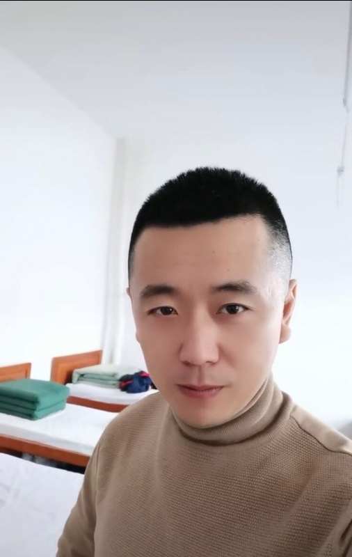 随风的第二张照片--烟台相亲服务中心