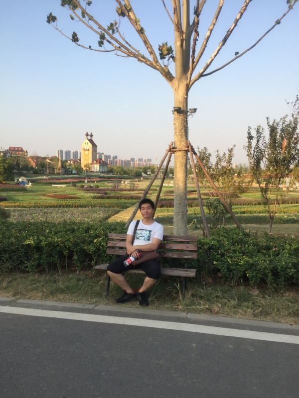 大鹏的第一张照片--烟台相亲服务中心