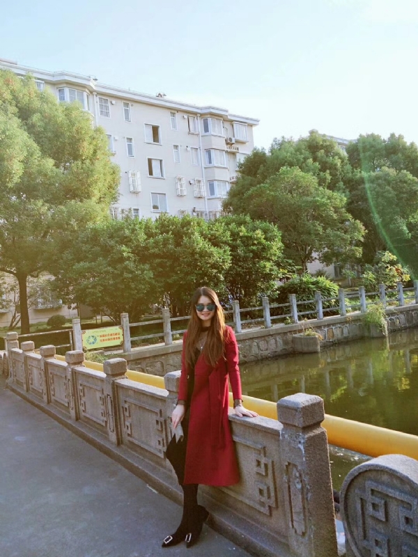 yaya的第一张照片--烟台相亲服务中心