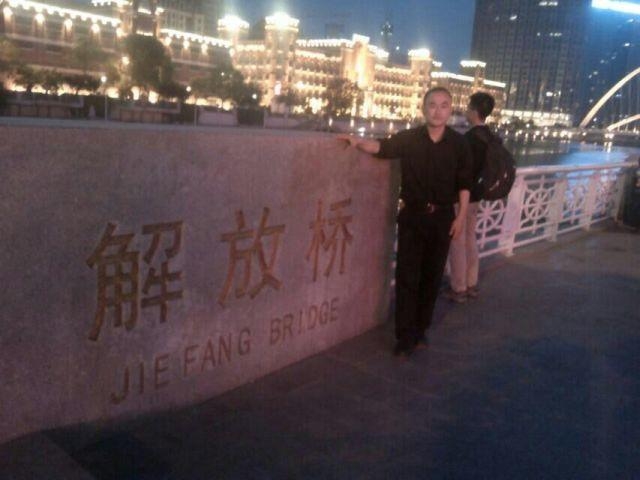 海阔天空的第一张照片--烟台相亲服务中心